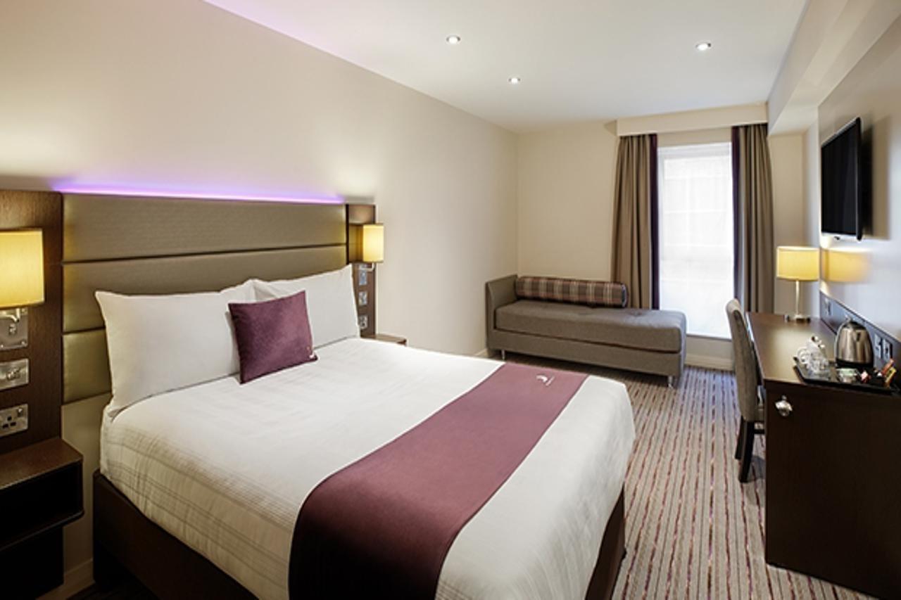 Premier Inn Birmingham City Centre Broad Street المظهر الخارجي الصورة