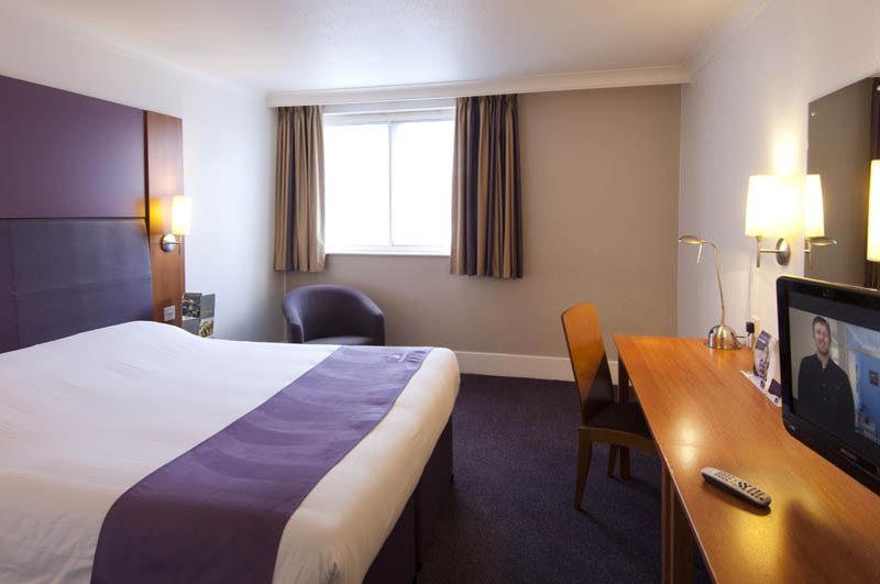 Premier Inn Birmingham City Centre Broad Street المظهر الخارجي الصورة